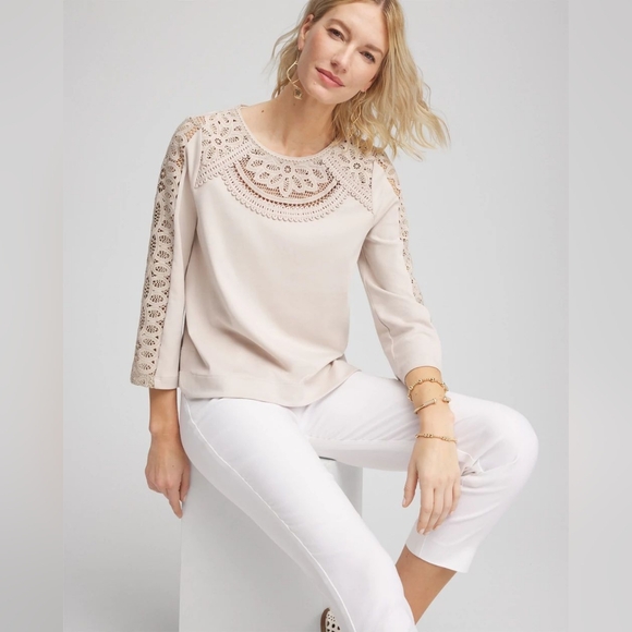 CHICO'S | Lace Cut-Out Tee SMOKEY TAUPE - Picture 3 of 13